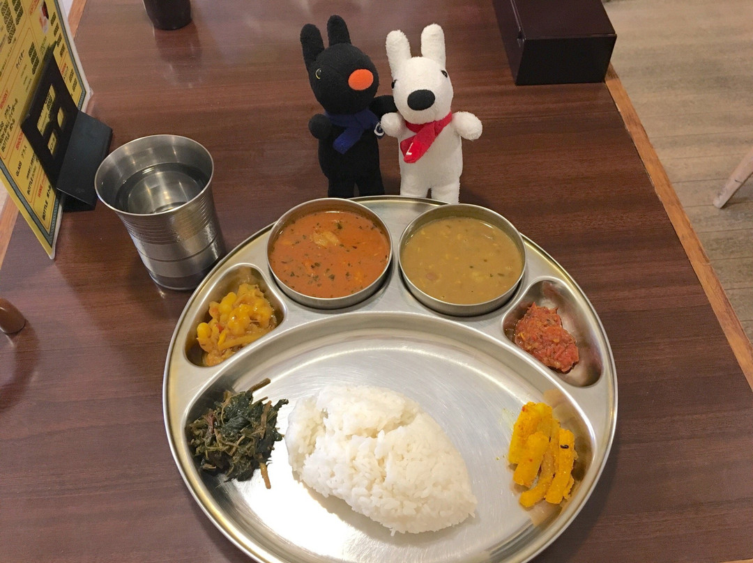 プルジャ ダイニング