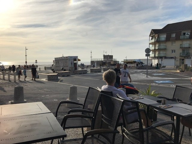 Camiers餐馆和美食-Les Pieds dans l'Eau