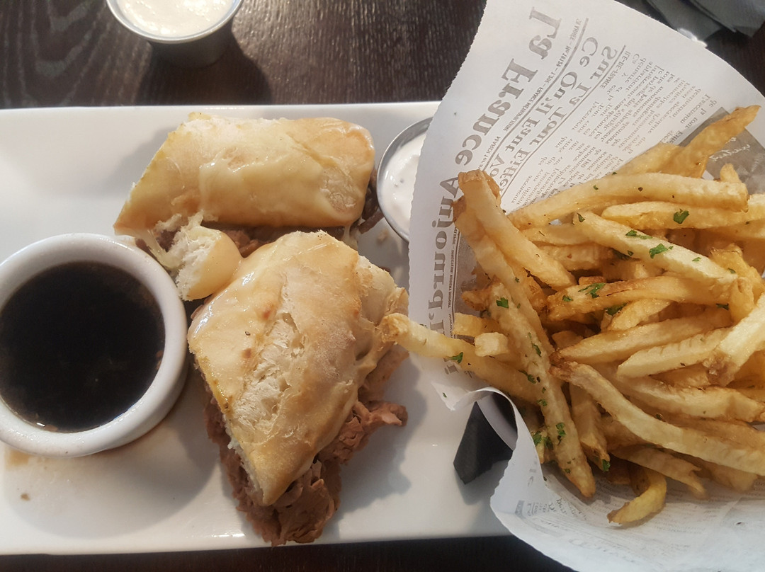 埃尔西诺湖餐馆和美食-Main Street Kitchen & Tap