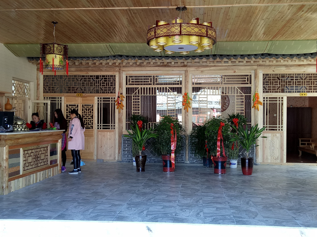 白石山玻璃栈道-保定市必去景点