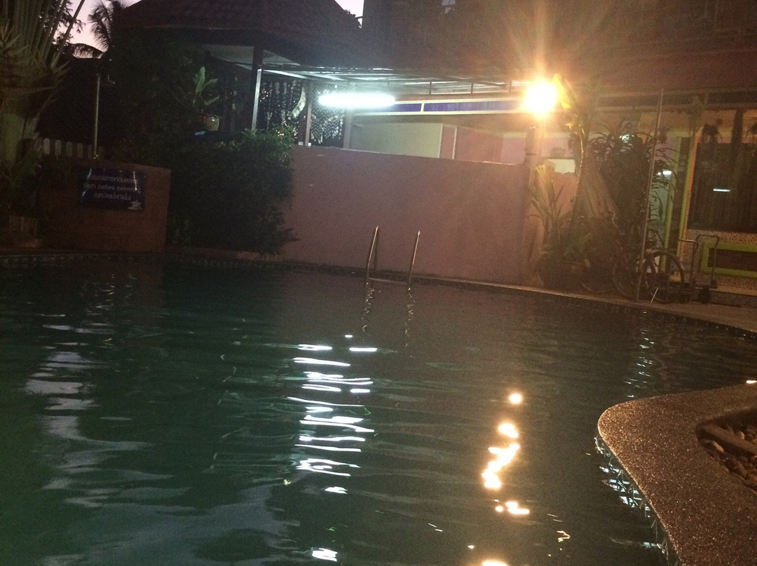 Hirun Grand Hotel主图