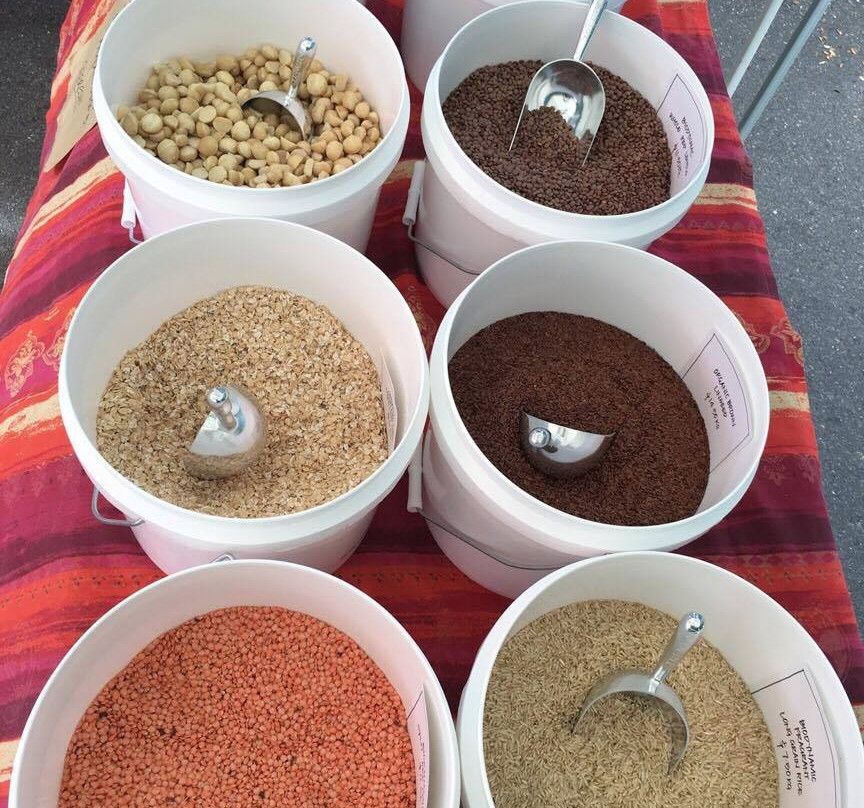 Hinterland Harvest Market景点图片