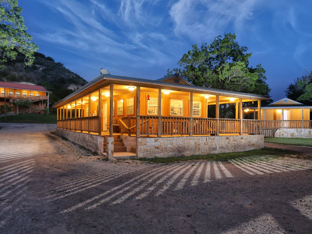 Above and Beyond River Resort