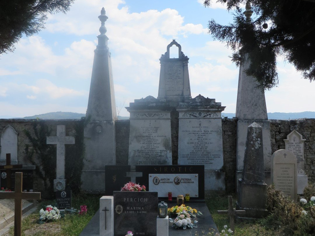 Cemetery-Motovun必去景点