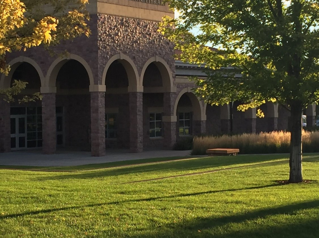 George and Eleanor McGovern Library-Mitchell必去景点