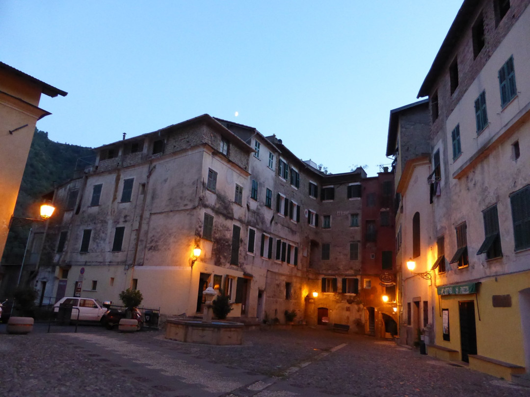 Rocchetta Nervina旅游景点-Happy Days Bar