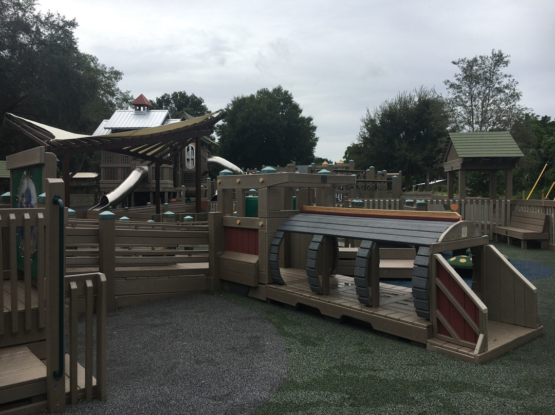 Freedom Playground-迪兰必去景点