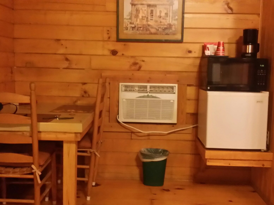 Greatwood Country Cabins