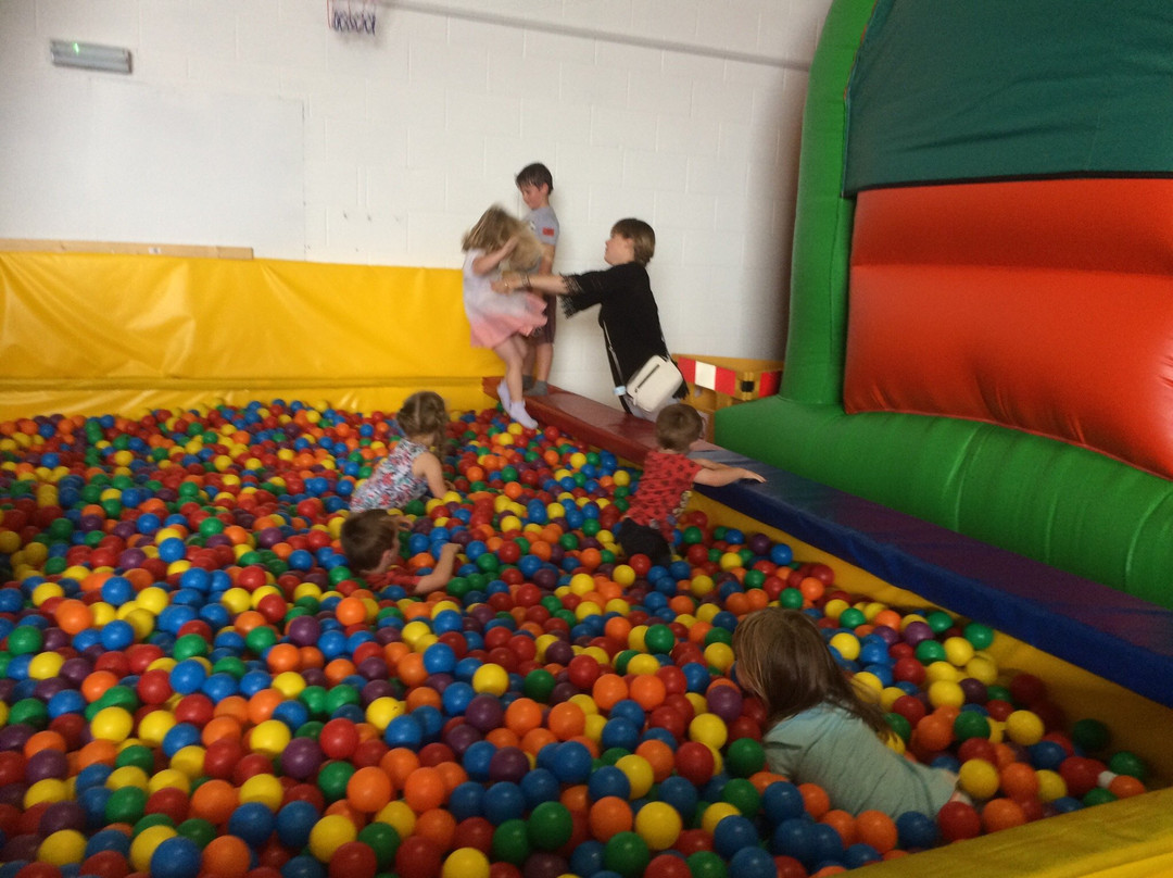 Jolly Jumpers Play Zone景点图片