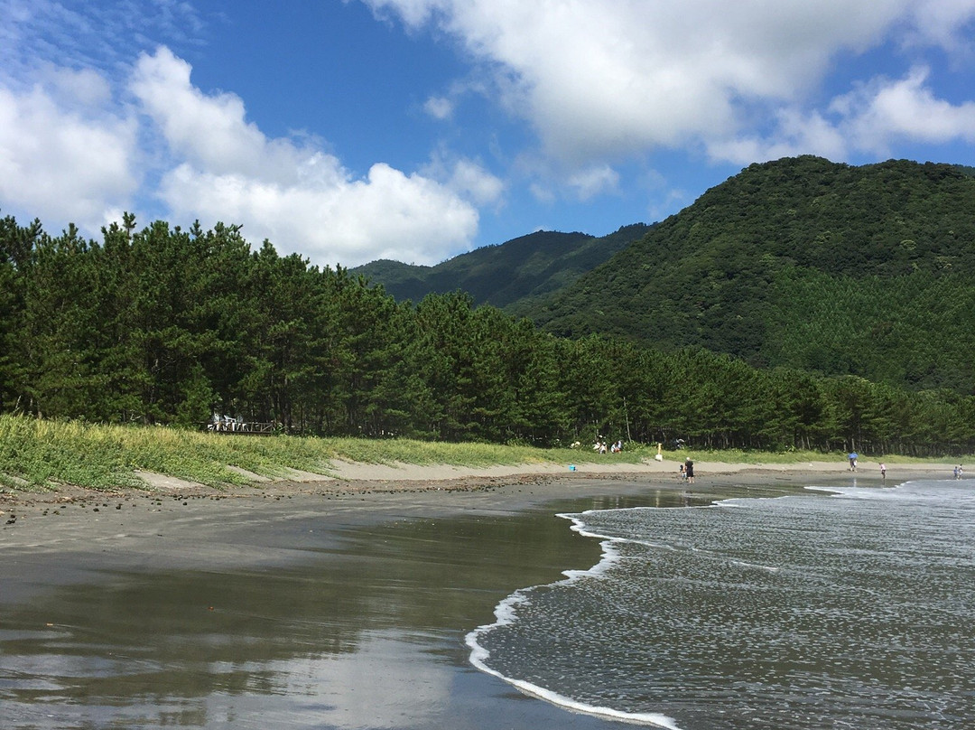 Hatozu Beach景点图片