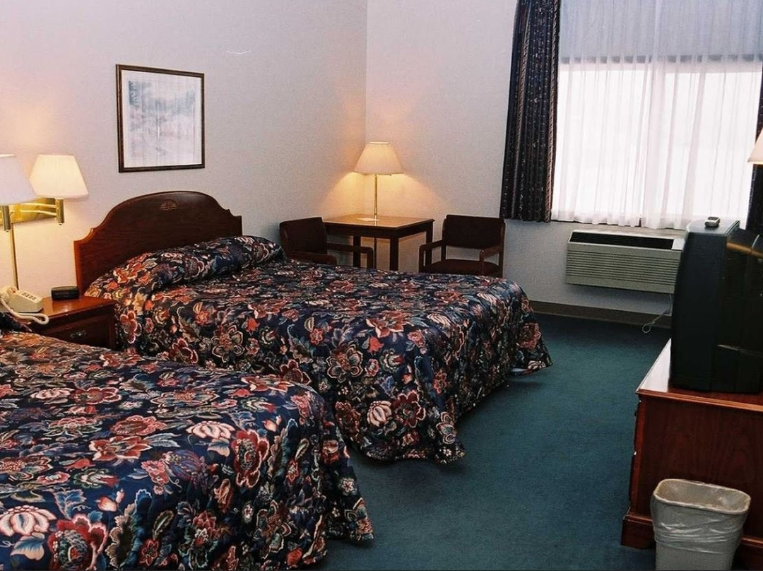 Benny's Colville Inn主图