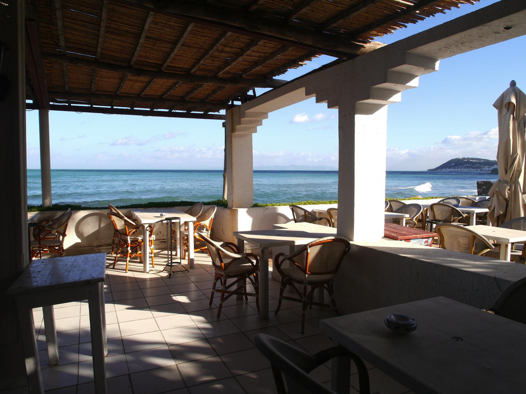 Tunis Governorate餐馆和美食-Les Ombrelles