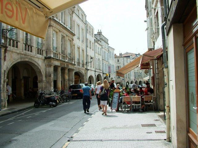 Rue du Palais-拉罗谢尔必去景点