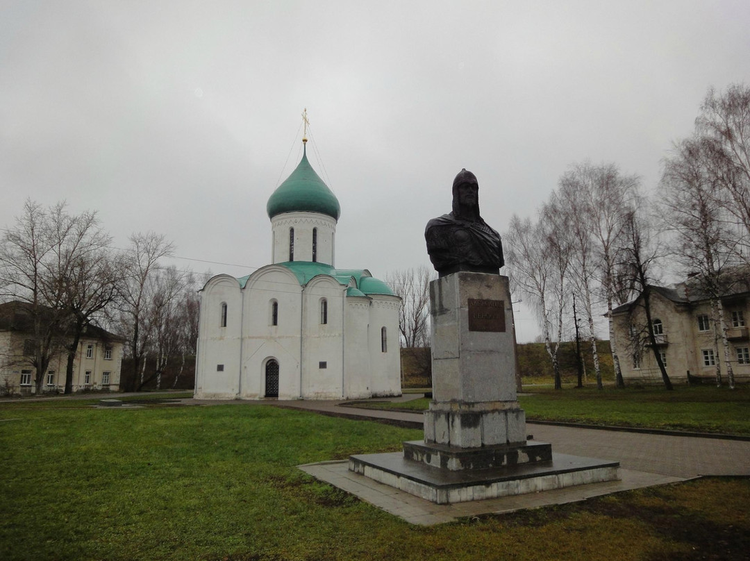 Monument to Alexander Nevsky-佩列斯拉夫尔-扎列斯基必去景点