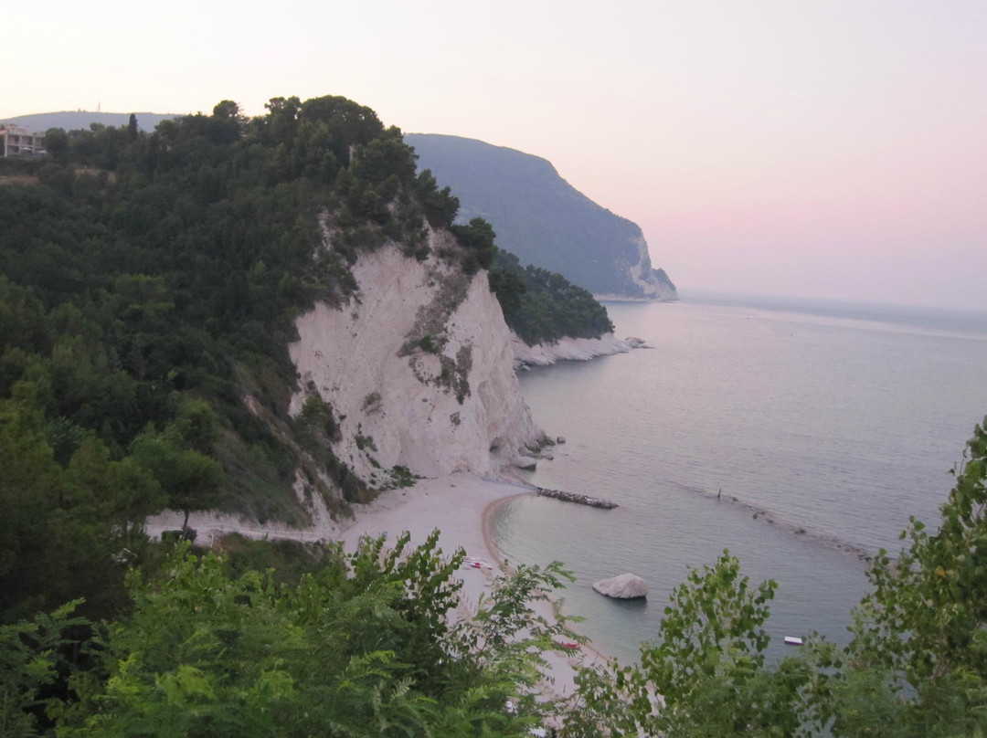 Riviera del Conero e Colli dell'Infinito景点图片