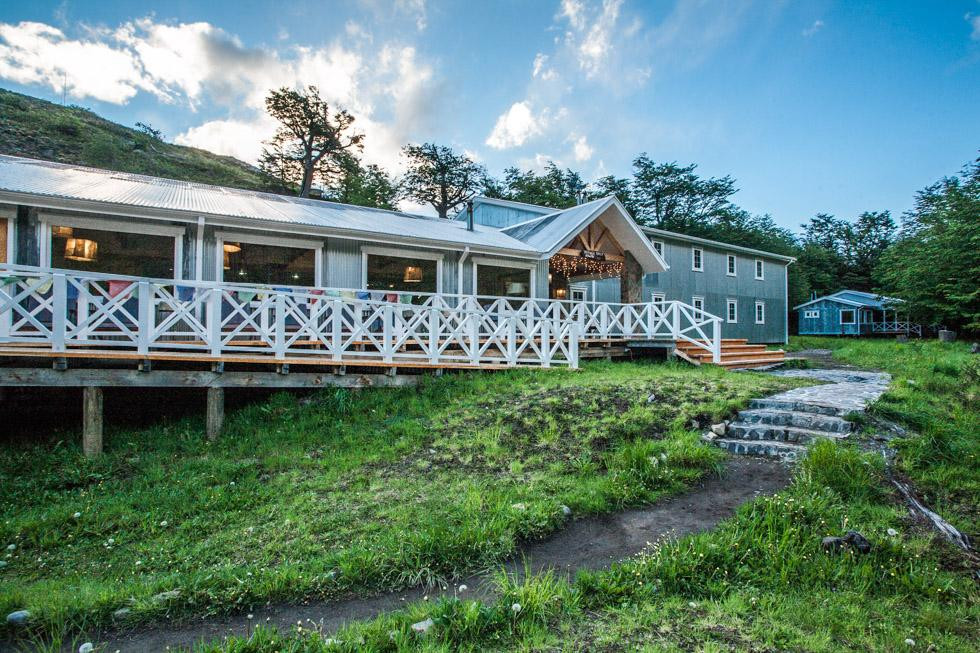 灰色河流小屋旅馆