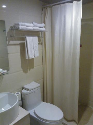 温州爱客思快捷酒店火车南站店-浴室