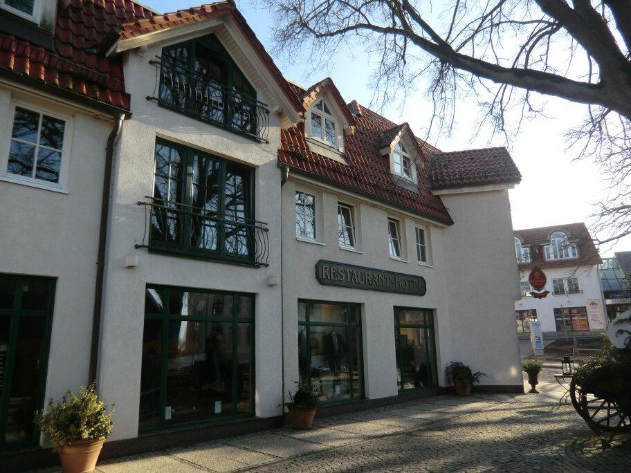 Romantik Hotel Kaufmannshof Rugen-浴室