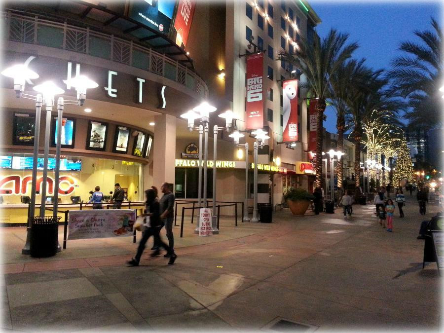 AMC Burbank 16-伯班克必去景点