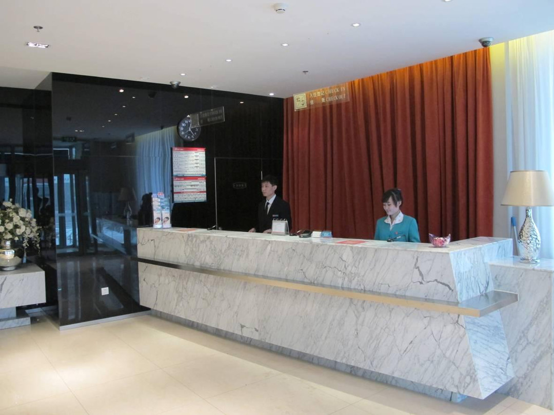 吉林锦江之星火车站西广场酒店主图