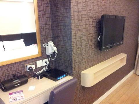 香港星网商务精品酒店-客卧