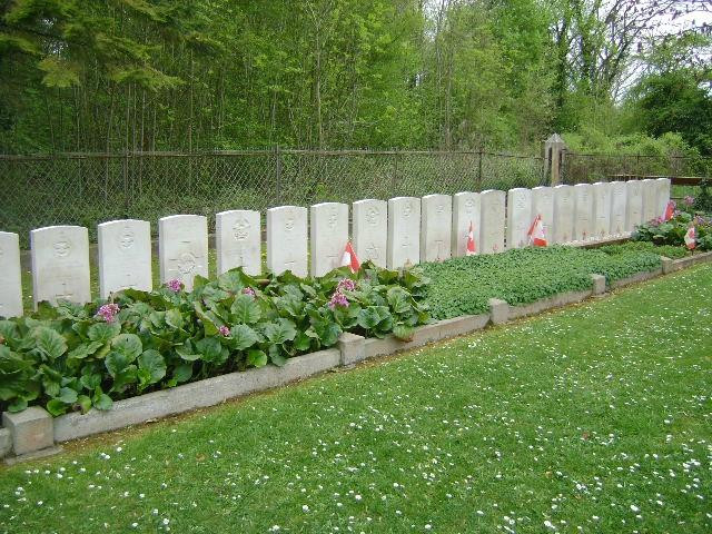 French National Cemetery景点图片