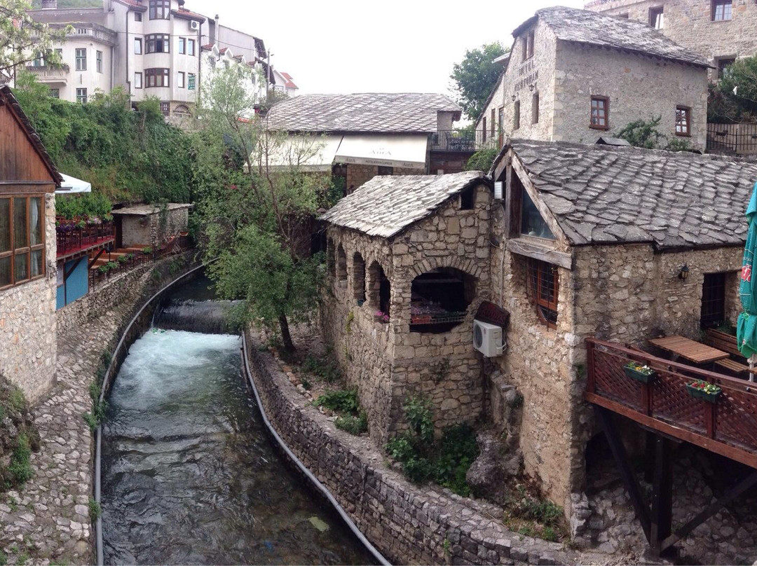Crooked Bridge (Kriva Cuprija)景点图片