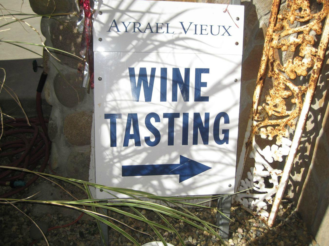 Courtwood Wine Tasting Tours景点图片
