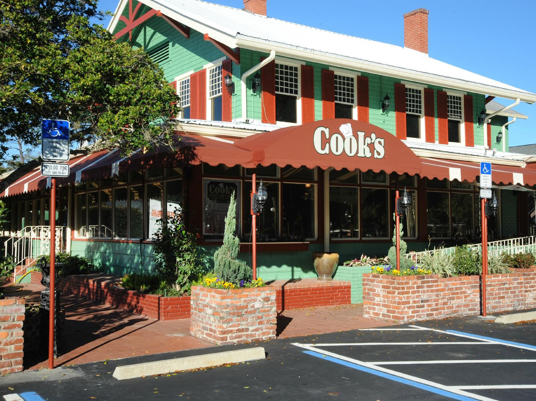 Cook's Buffet, Cafe & Bakery