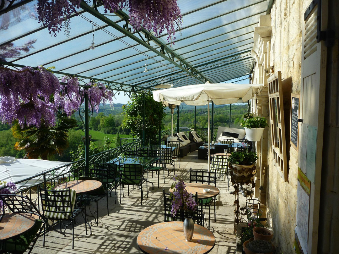 Hotel Le Saint Robert主图