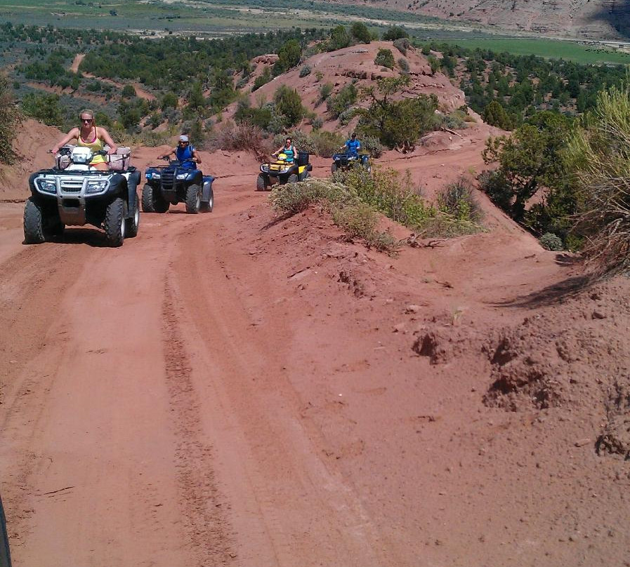 Grand Staircase ATV Tours-特罗皮克必去景点