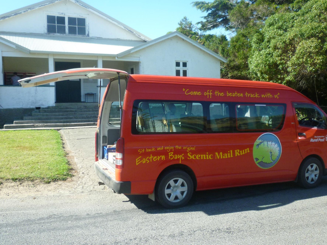 Akaroa's Eastern Bays Scenic Mail Run景点图片