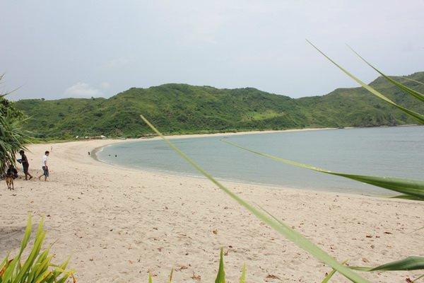 Mawun Beach-龙目岛必去景点