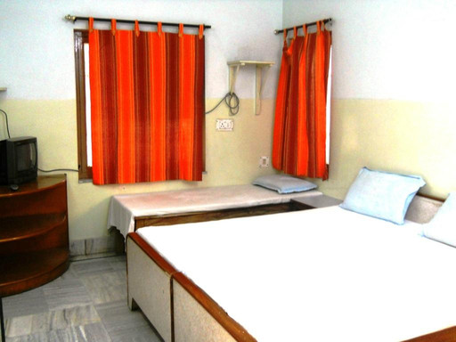 亚穆纳但酒店主图