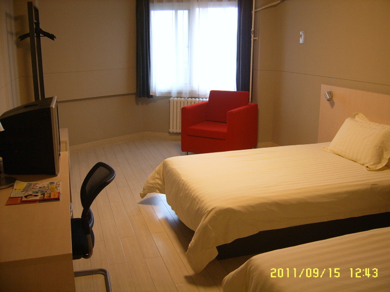 烟台锦江之星南大街店-客卧