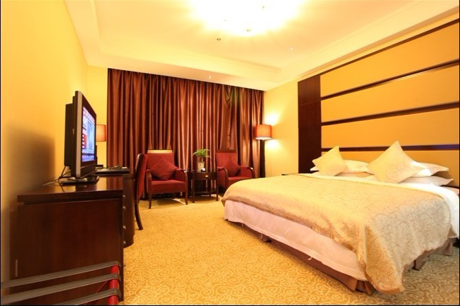 高第华庭大酒店主图