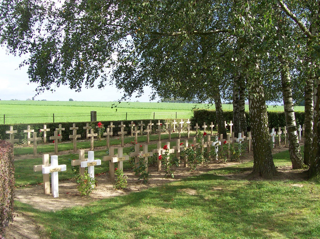 French National Cemetery景点图片