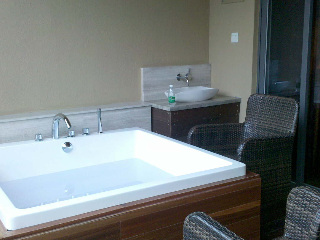 崴格诗温泉庄园主图