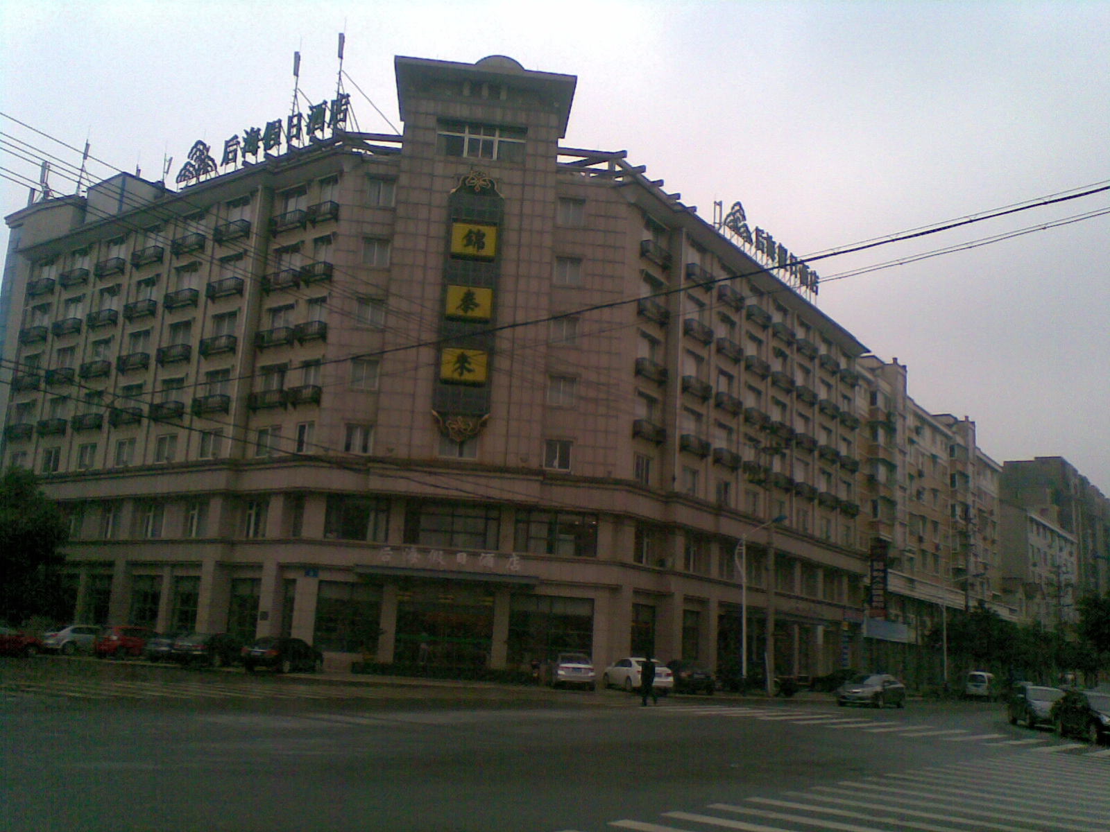 格林豪泰临安万马路店-客卧