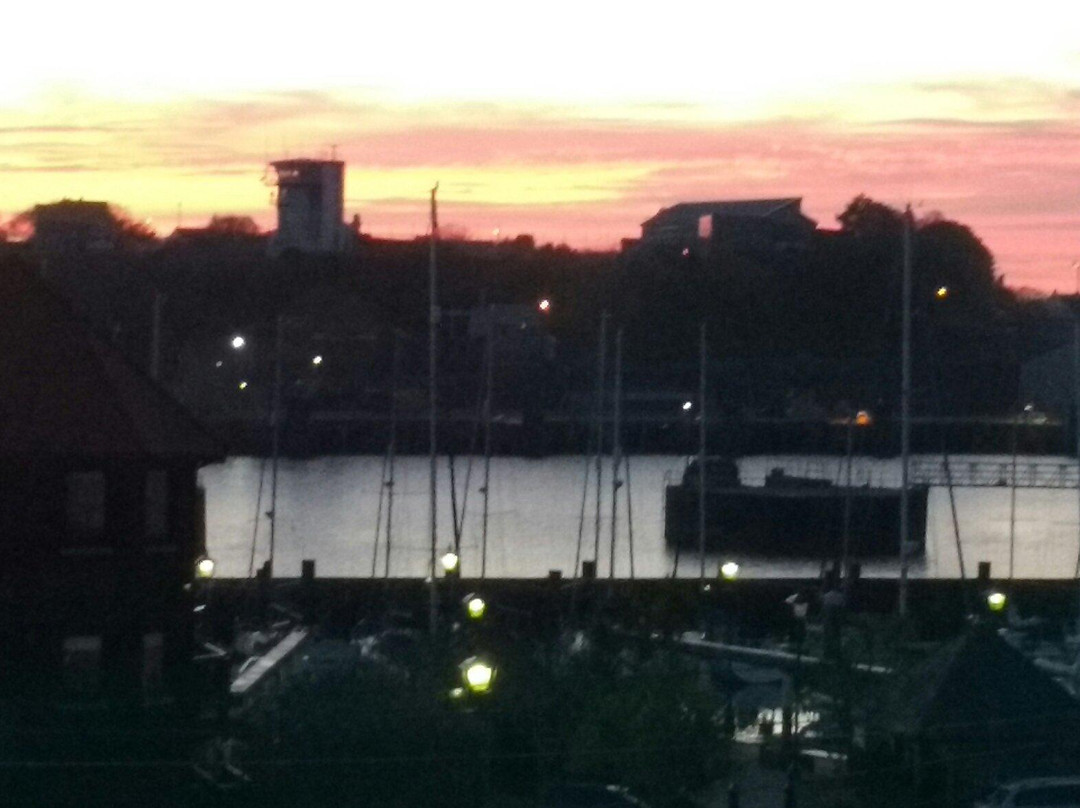 Crescent House Hotel主图