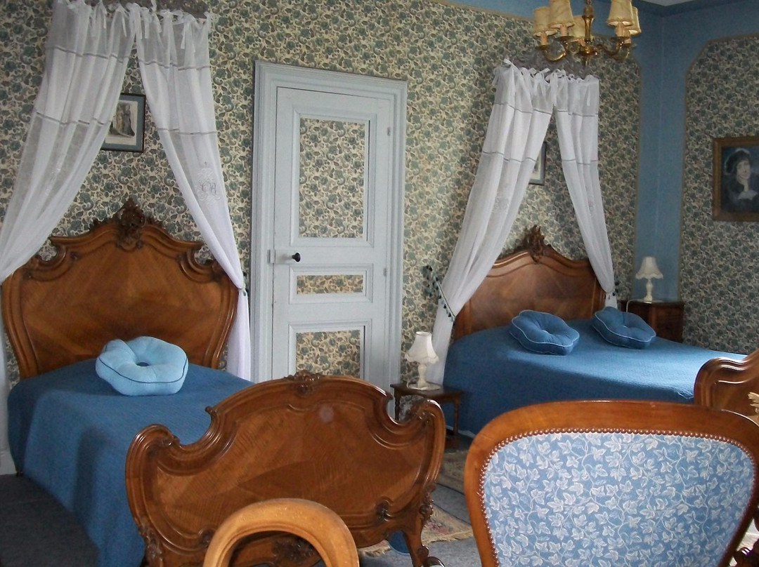 Celle-Levescault酒店住宿-Château de la Livraie