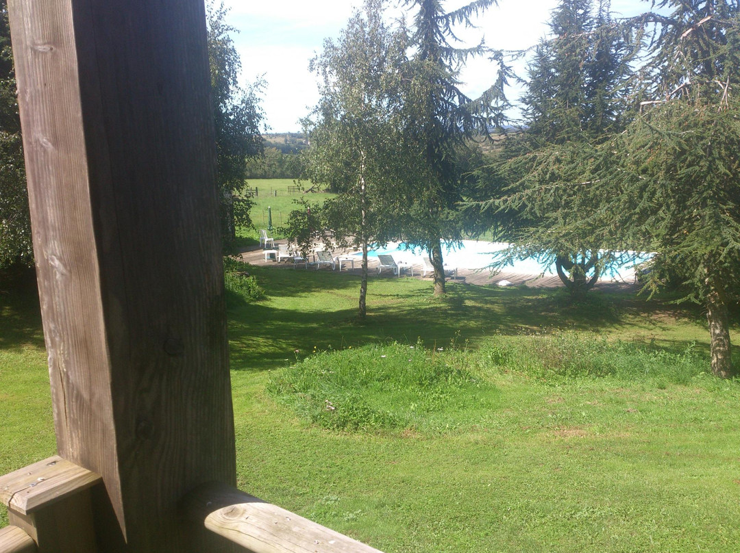 Le Saloon Guest-Ranch