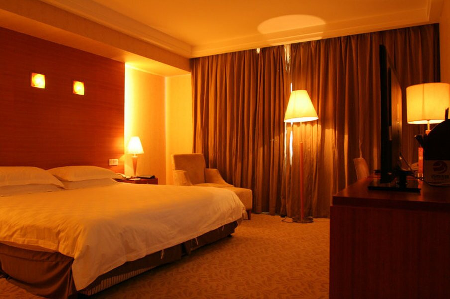 华阳广场国际大饭店主图