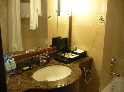 中洲圣廷苑酒店主图