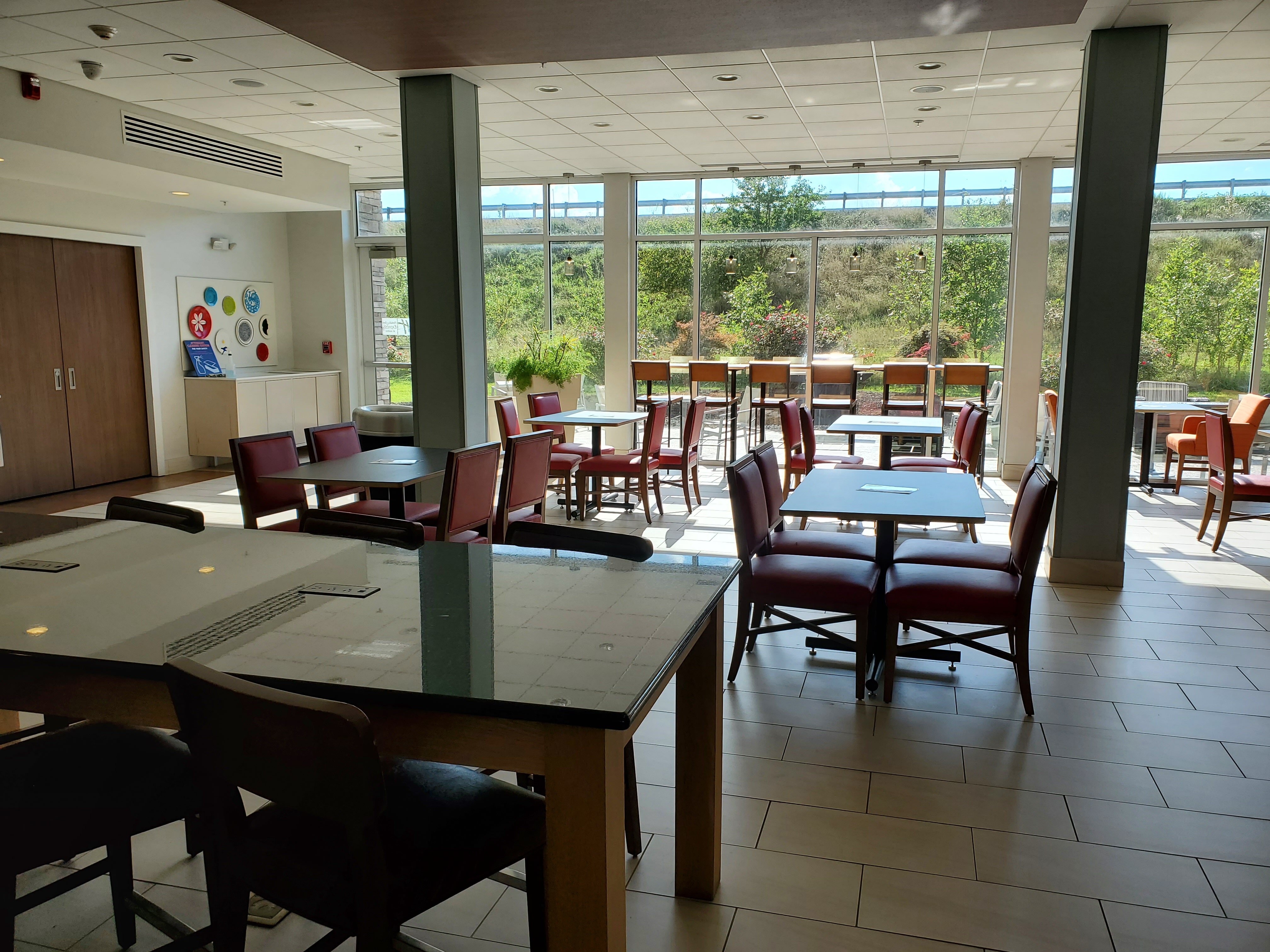 Holiday Inn Express & Suites Salem By IHG-浴室