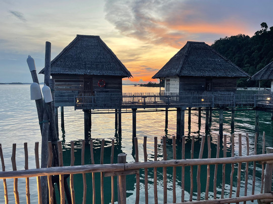 Telunas Beach Resort主图