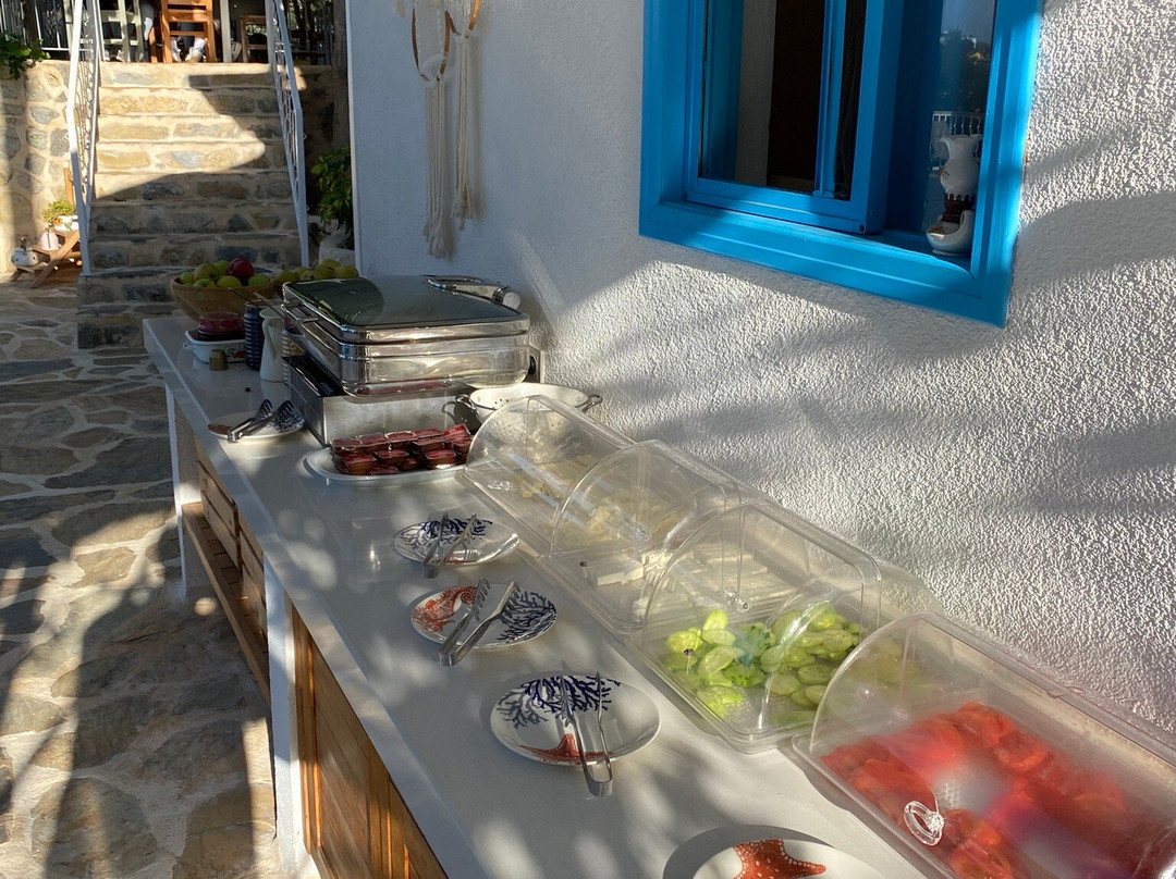 Golden Lighthouse Hotel主图