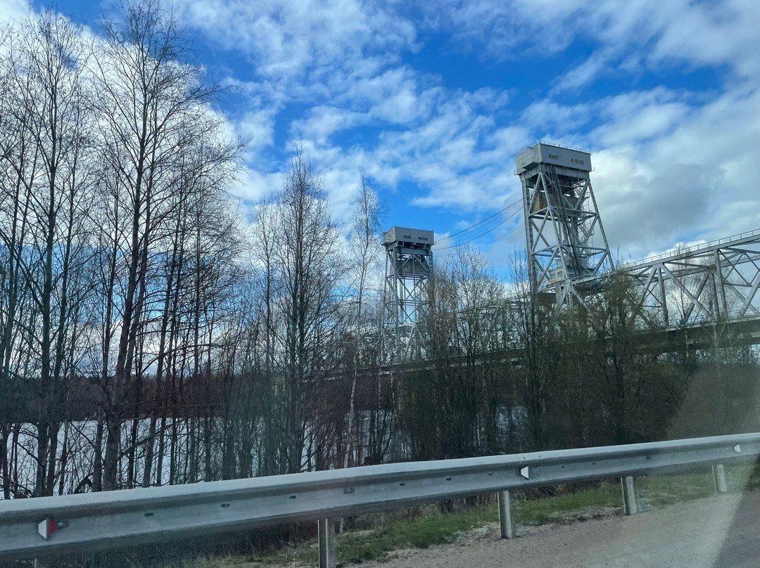 Lodeynopolskiy Bridge