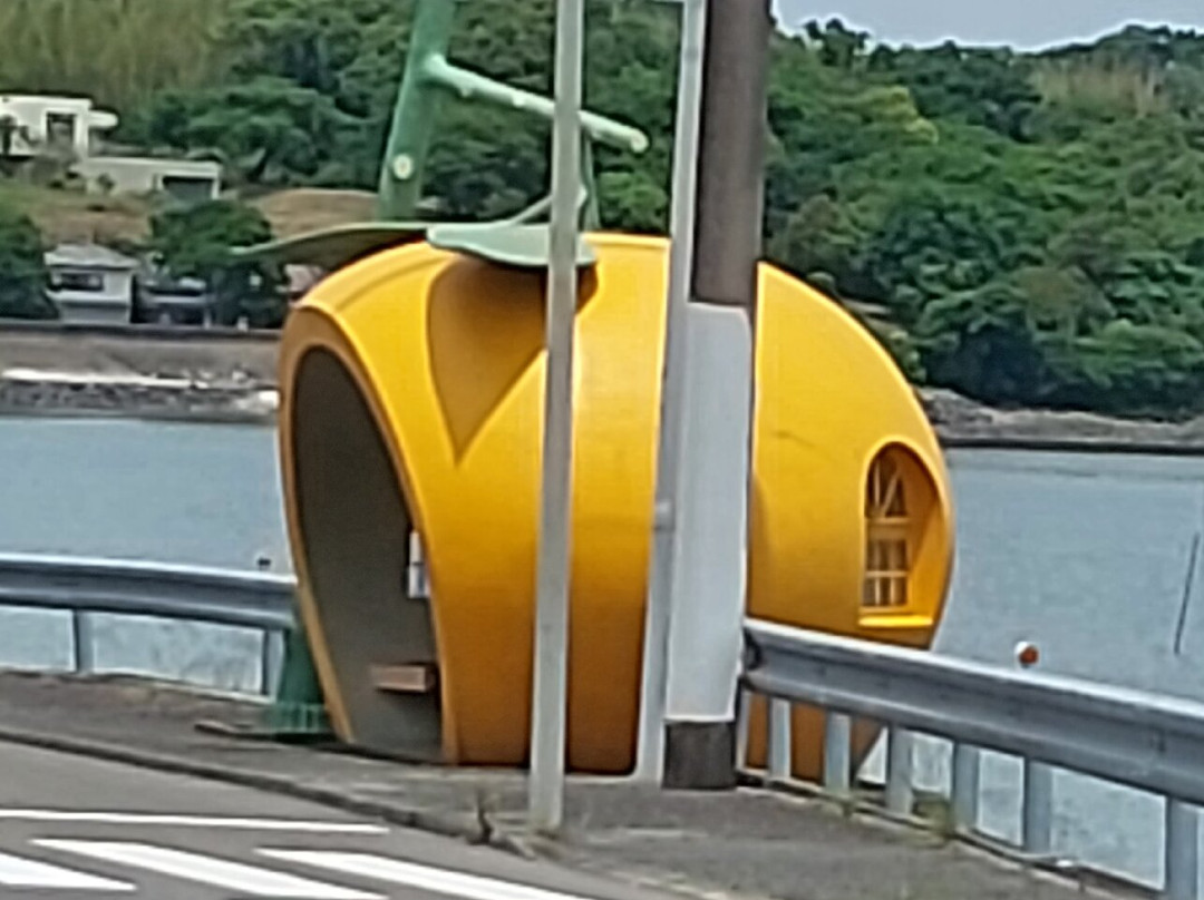 Fruits Bus Stop景点图片