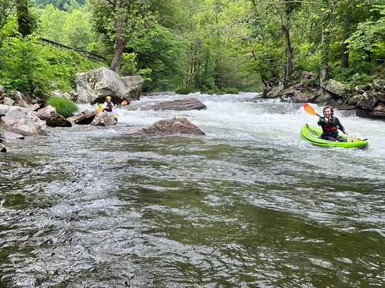 Raging Rivers Rafting Company-布赖森城必去景点